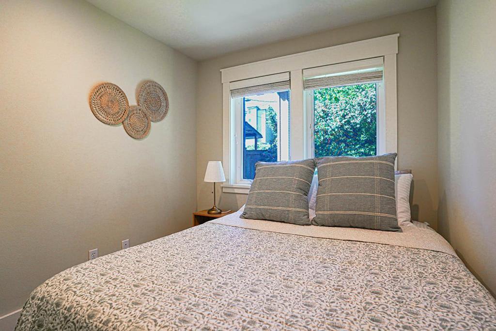 Exquisite Central Townhome With Spacious Loft And Gourmet Kitchen Seattle Buitenkant foto